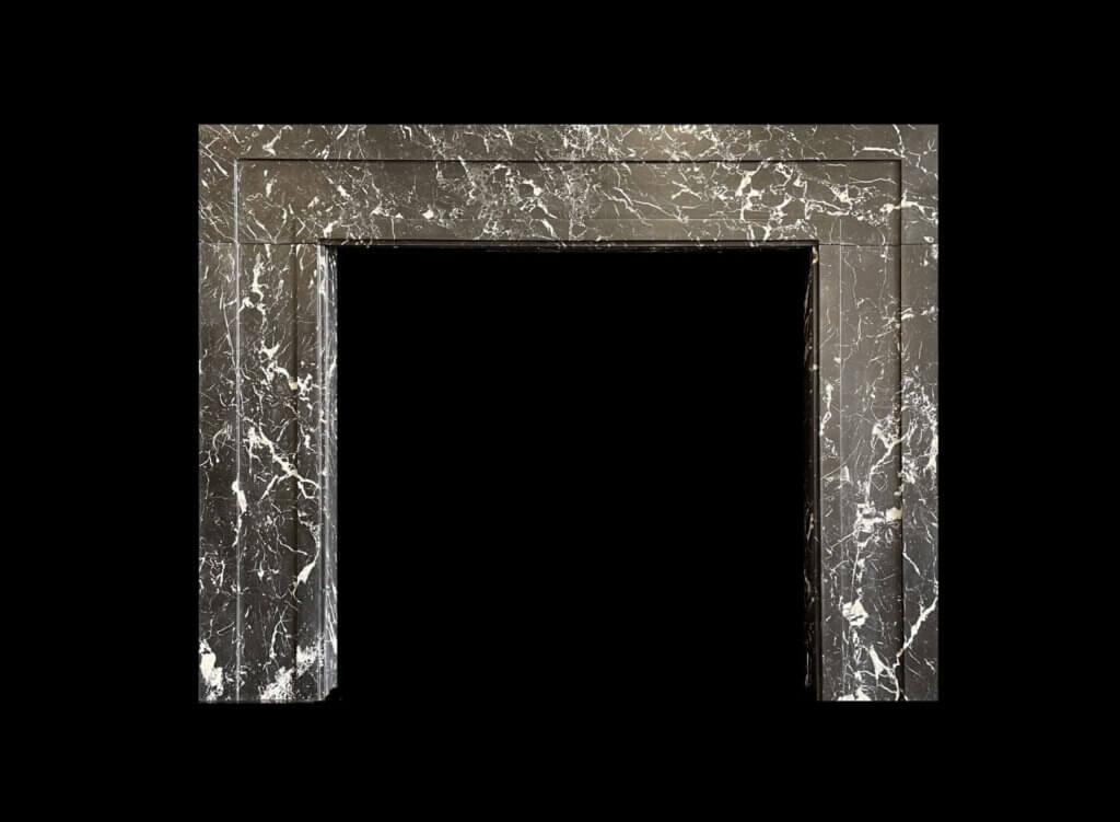 The Hudson in nero marquina marble